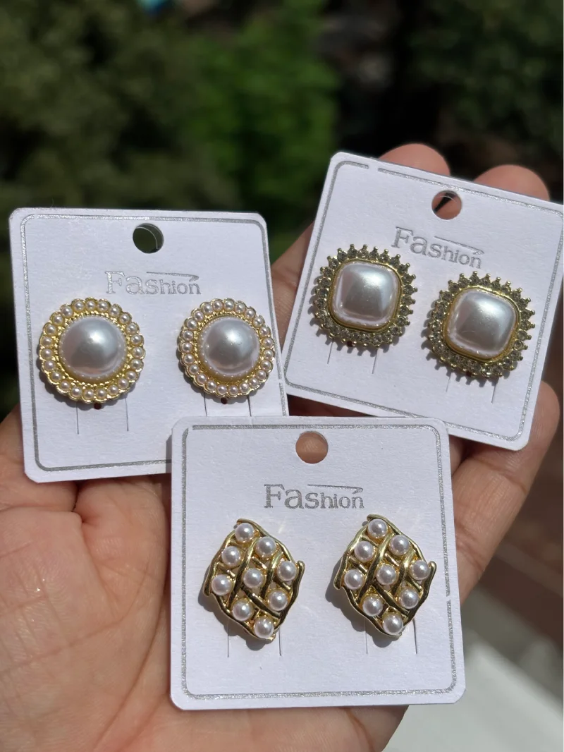 Vintage Pearl Crystal Halo Stud Earring